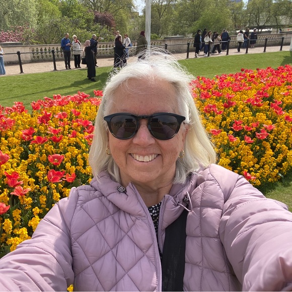 Meet your Posher, Bonnie - Picture 2 of 3